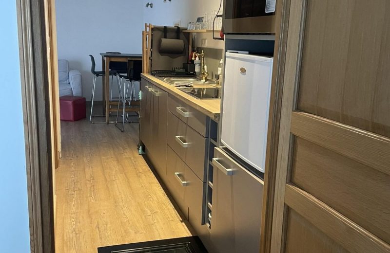 Cave – Kitchenette